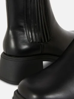 Botas Chelsea Tacão
