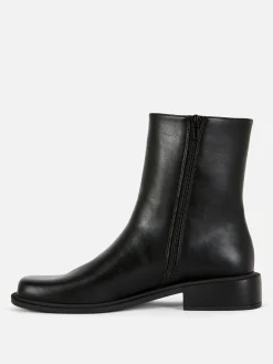 Botins Biqueira Quadrada