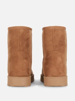 Botins Imitação Camurça