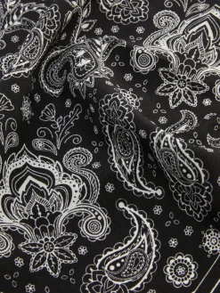 Lenço Padrão Paisley