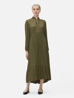 Vestido Midi Plissado Cetim