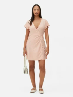 Vestido Mini Traçado Manga Capa